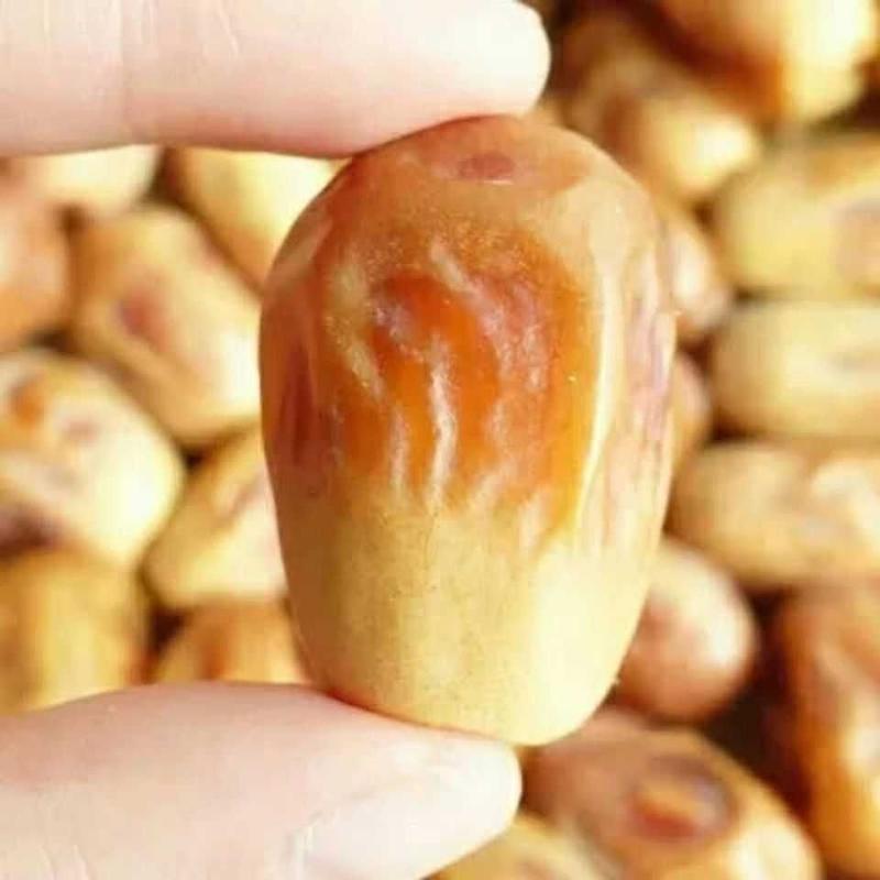 新货伊拉克黄椰枣大颗粒阿联酋黑黄金椰枣级包邮孕妇零食