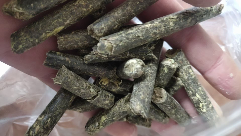 花生秧颗粒气味香适口性好