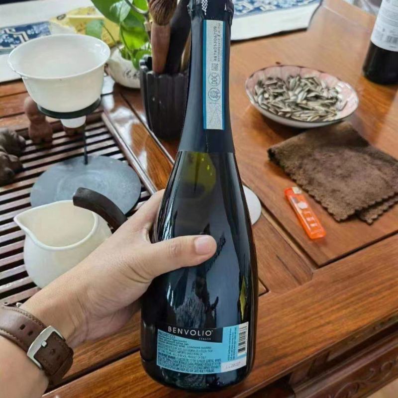 大量出售红酒