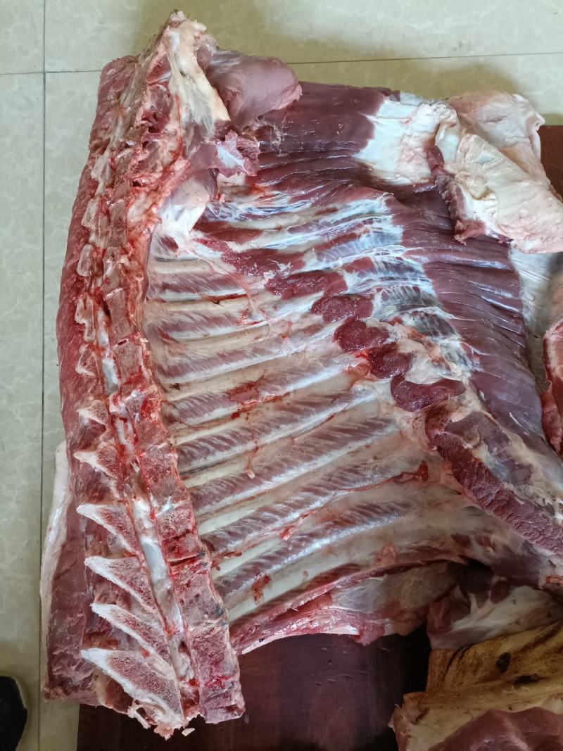 精选土猪肉黑山猪，一手货源全国货好吃又不贵，可以吵可以炖