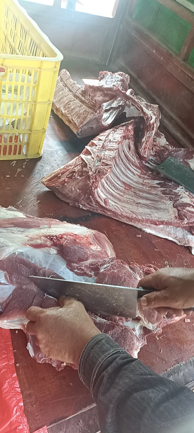 精选土猪肉黑山猪，一手货源全国货好吃又不贵，可以吵可以炖