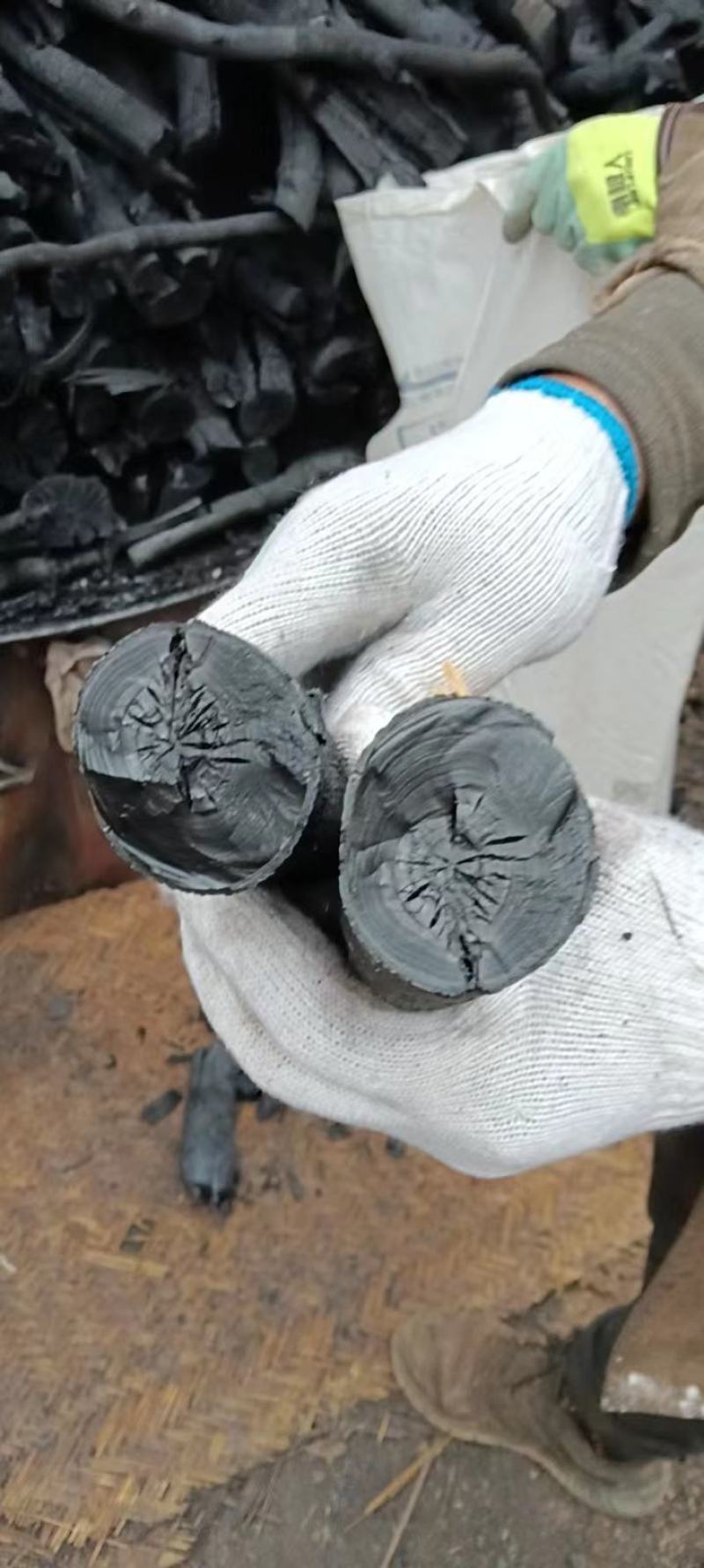苹果木木炭