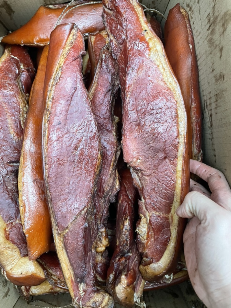 腊肉后腿腊肉烟熏腊肉青猪腊肉