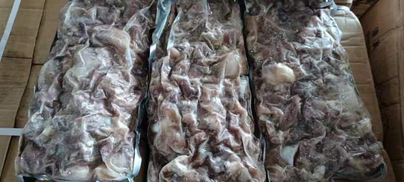 剔骨肉，熟牛碎肉牛头肉，50斤一件10包，价格便宜