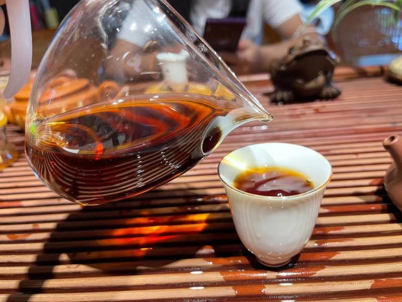 2017年古树熟茶，口感香甜，米汤感足，汤色透亮