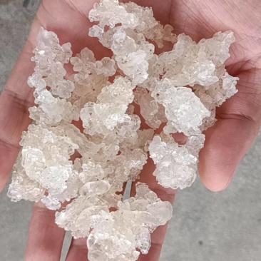拉丝雪燕拉丝度高颜色纯净干净泡发高