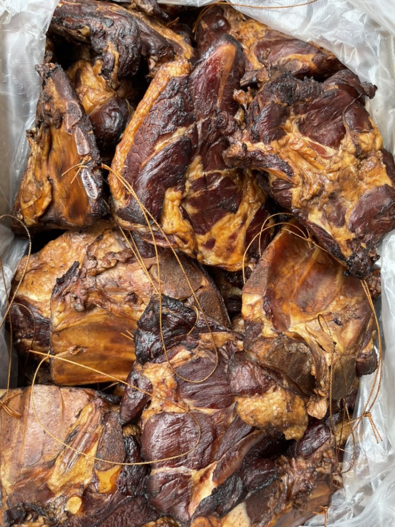 烟熏腊三角排（腊肉香肠源头工厂一手货源量大从优）