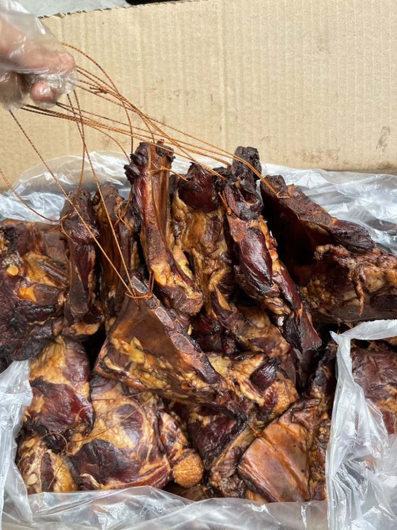 【腊排骨】烟熏三角排一手工厂餐饮净菜食品供应