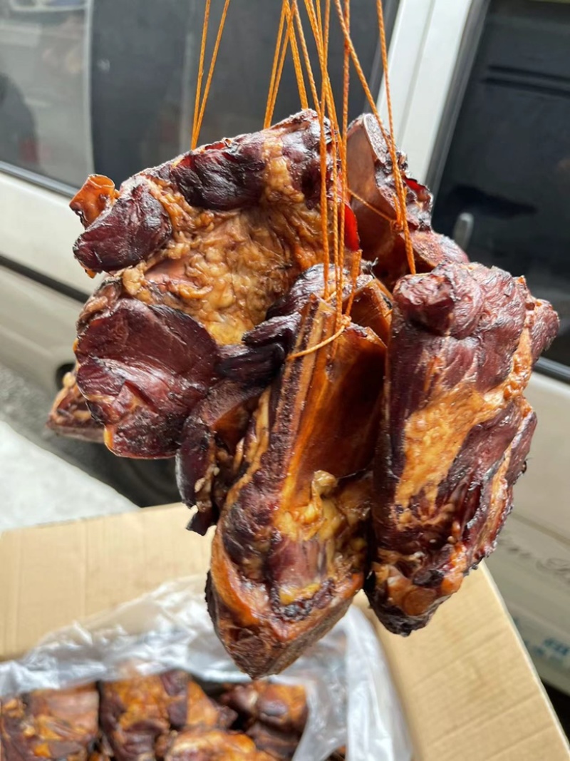 【腊排骨】烟熏三角排一手工厂餐饮净菜食品供应