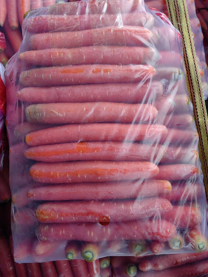 陕西红萝卜大荔县红萝卜秤杆红萝卜水果常年有货供应各大平台