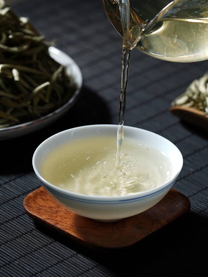 云南景谷无量山白毫银针