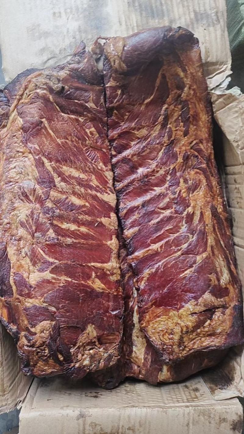 五花腊肉，纯肉香肠，精品腊排骨，二刀腊肉等，各种腊制品