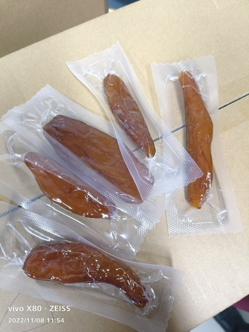 红薯刮片，红薯干。红薯条。红薯薄片。本地红薯干。