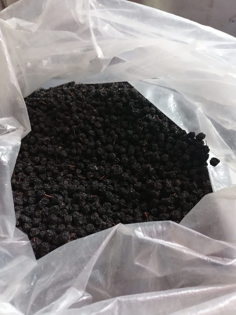 优质黑果腺肋花楸干果产地辽宁丹东，批发零售量大优惠