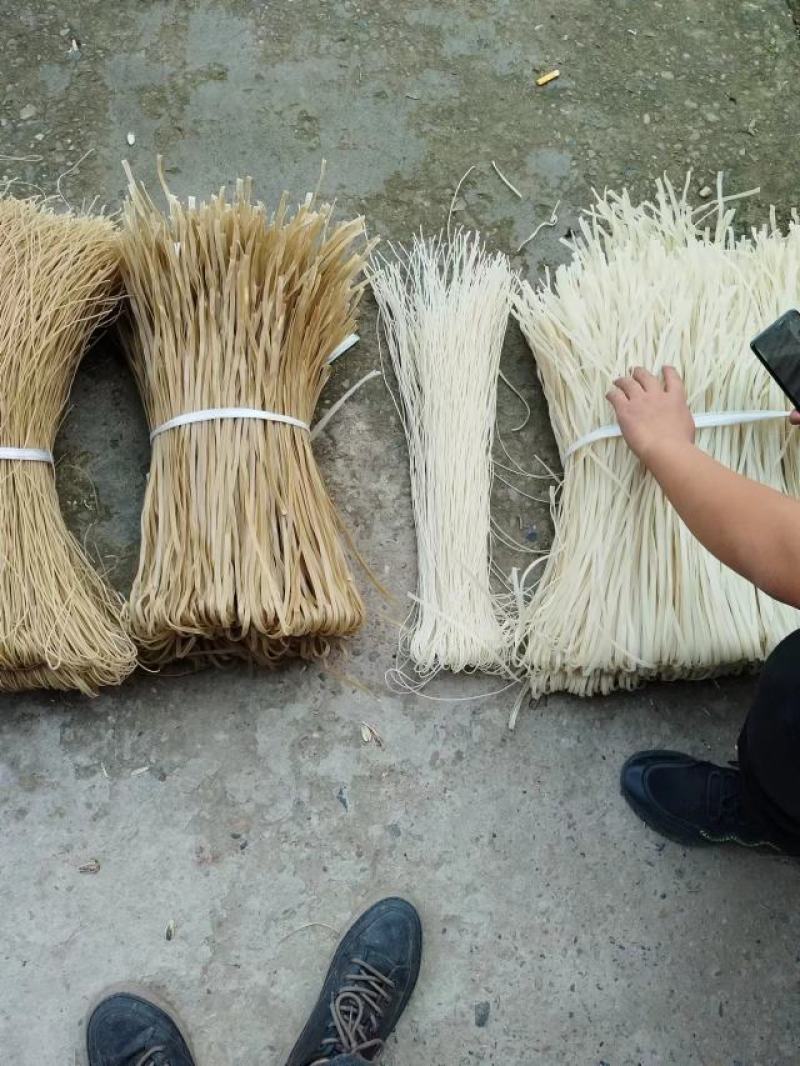 现货，红薯粉条，山药粉条，大量有货地址武胜县，质量保证