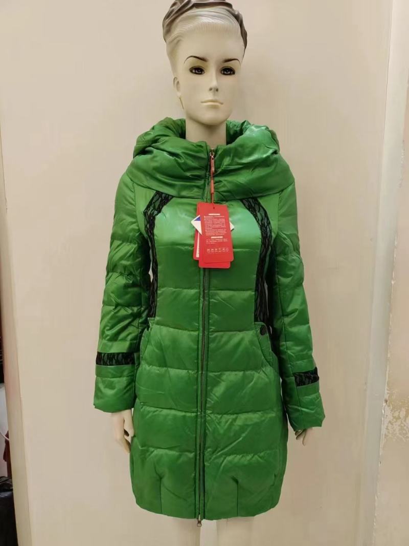 厂里清库存羽绒便宜处理了。