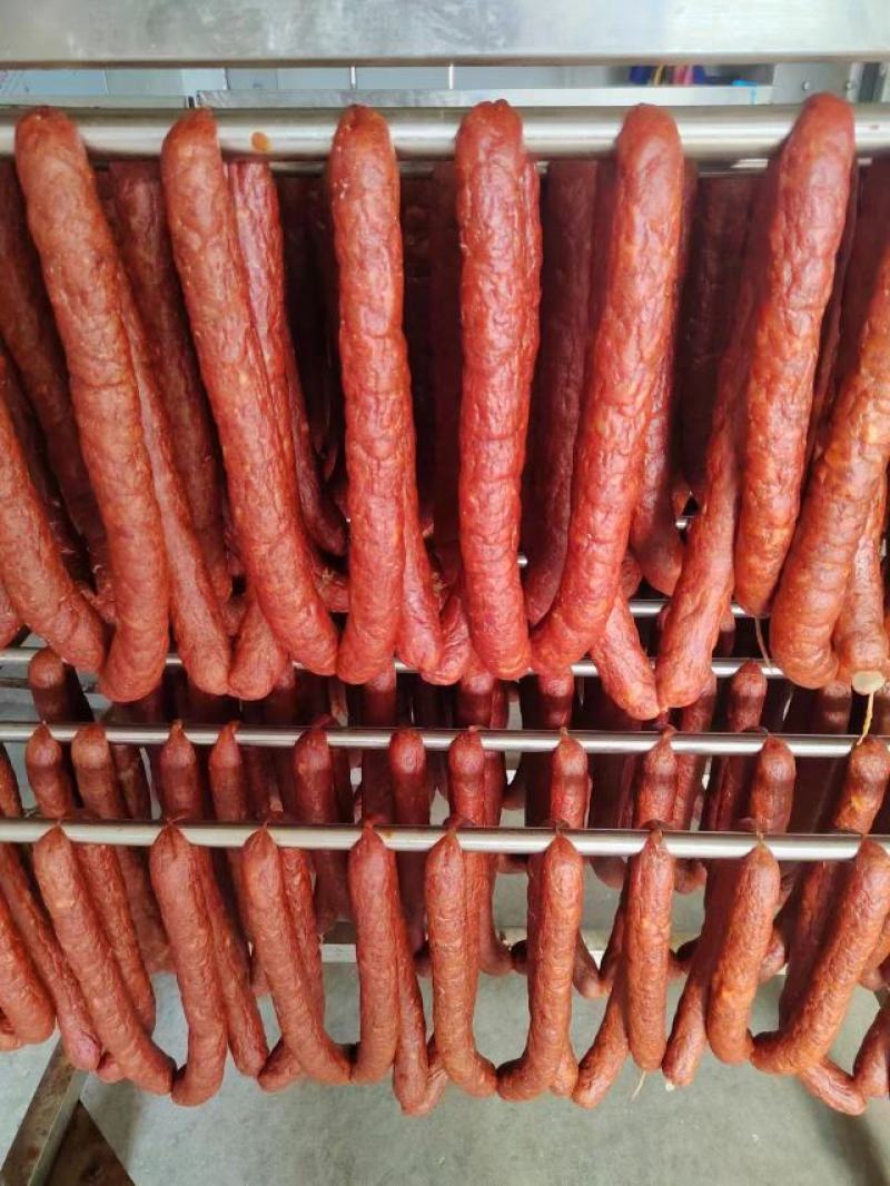 【品质保证】精品腊肉香肠一手货源农家自制正宗烟熏