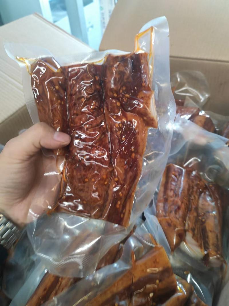 烟熏腊肉云南土著腊肉四川味道一斤一包装