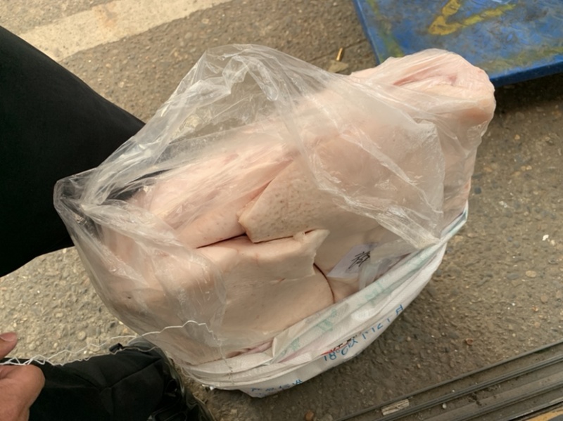 （新鲜肥猪油）国产肥猪精脊膘，物美价廉，实惠便宜欢迎咨询