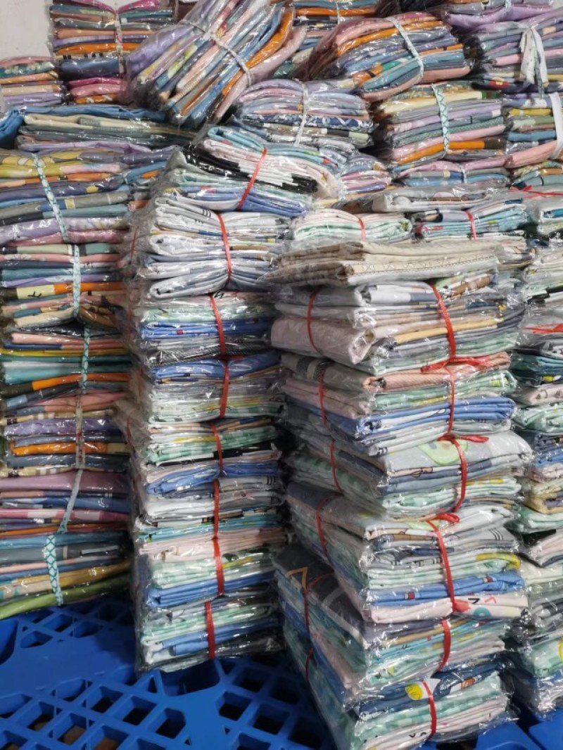 特价处理外贸磨毛学生床单、被套摆地摊会销礼品床单