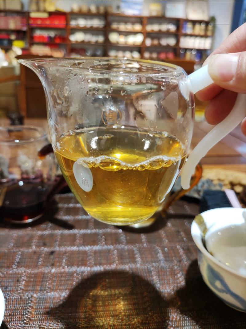 2022易武弯弓普洱生茶，香甜度高，回甘生津好！