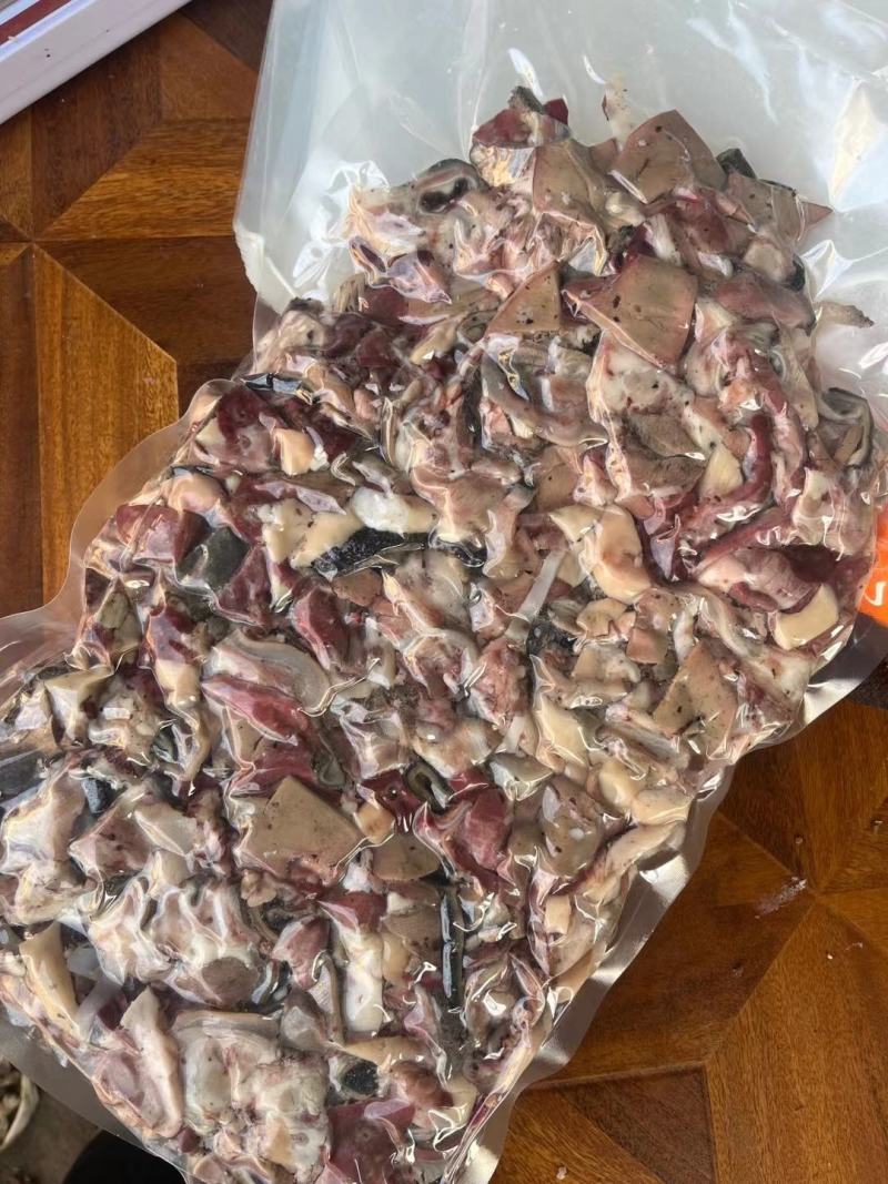 高品质羊杂，可加工各种真空小包装，每包都带羊头羊肚羊肠，