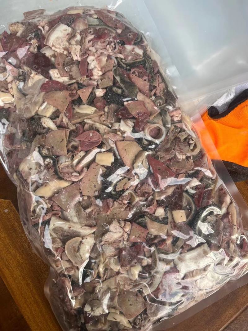 高品质羊杂，可加工各种真空小包装，每包都带羊头羊肚羊肠，
