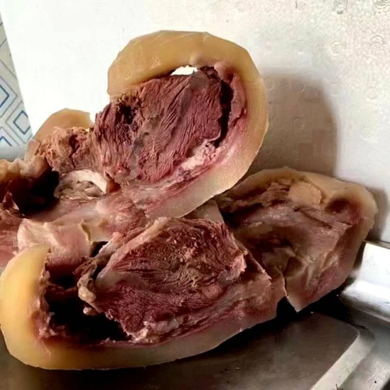 牛头肉质量非常好，可用于牛肉馆，牛肉汤，筋头巴脑火锅店
