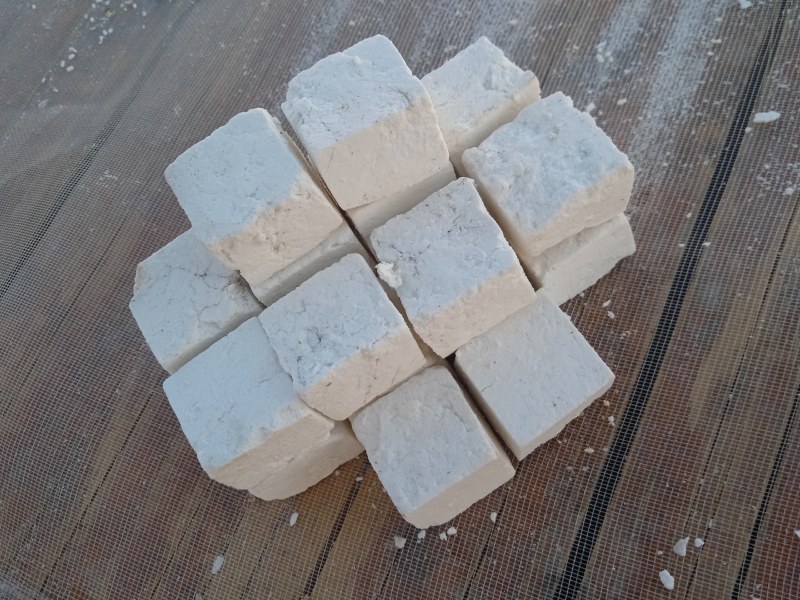云南高山茯苓机选白茯苓机器切块块形3x3CM大颗散装袋装