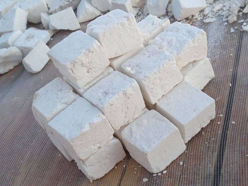 云南高山茯苓机选白茯苓机器切块块形3x3CM大颗散装袋装