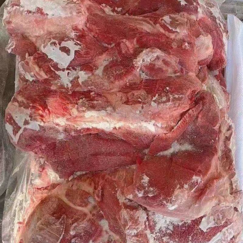 母猪一号肉版25公斤，现货30吨，26500一吨
