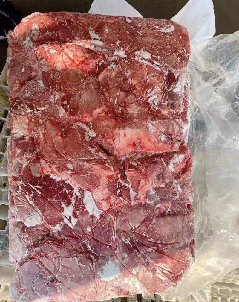母猪一号肉版25公斤，现货30吨，26500一吨