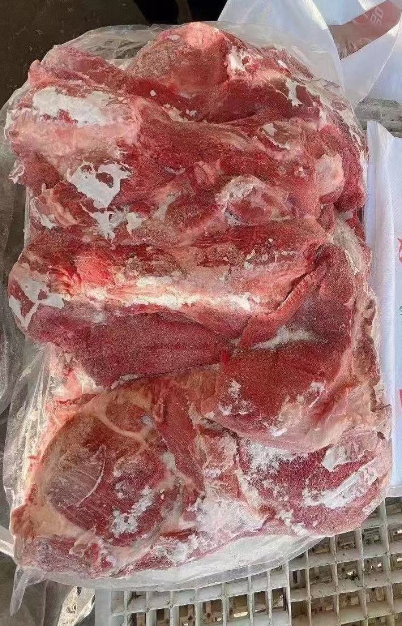 母猪一号肉版25公斤，现货30吨，26500一吨