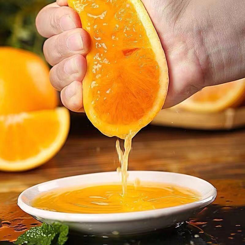 怀化冰糖橙50mm果供应，皮薄多汁、口感清甜。