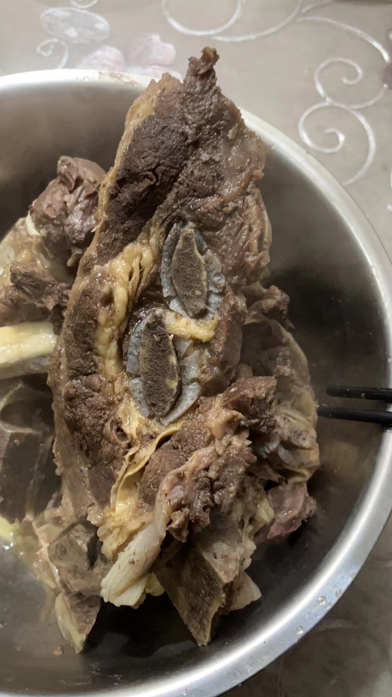 牛腩排，黄膘，肉含量高，大量现货，一件也是批发价。
