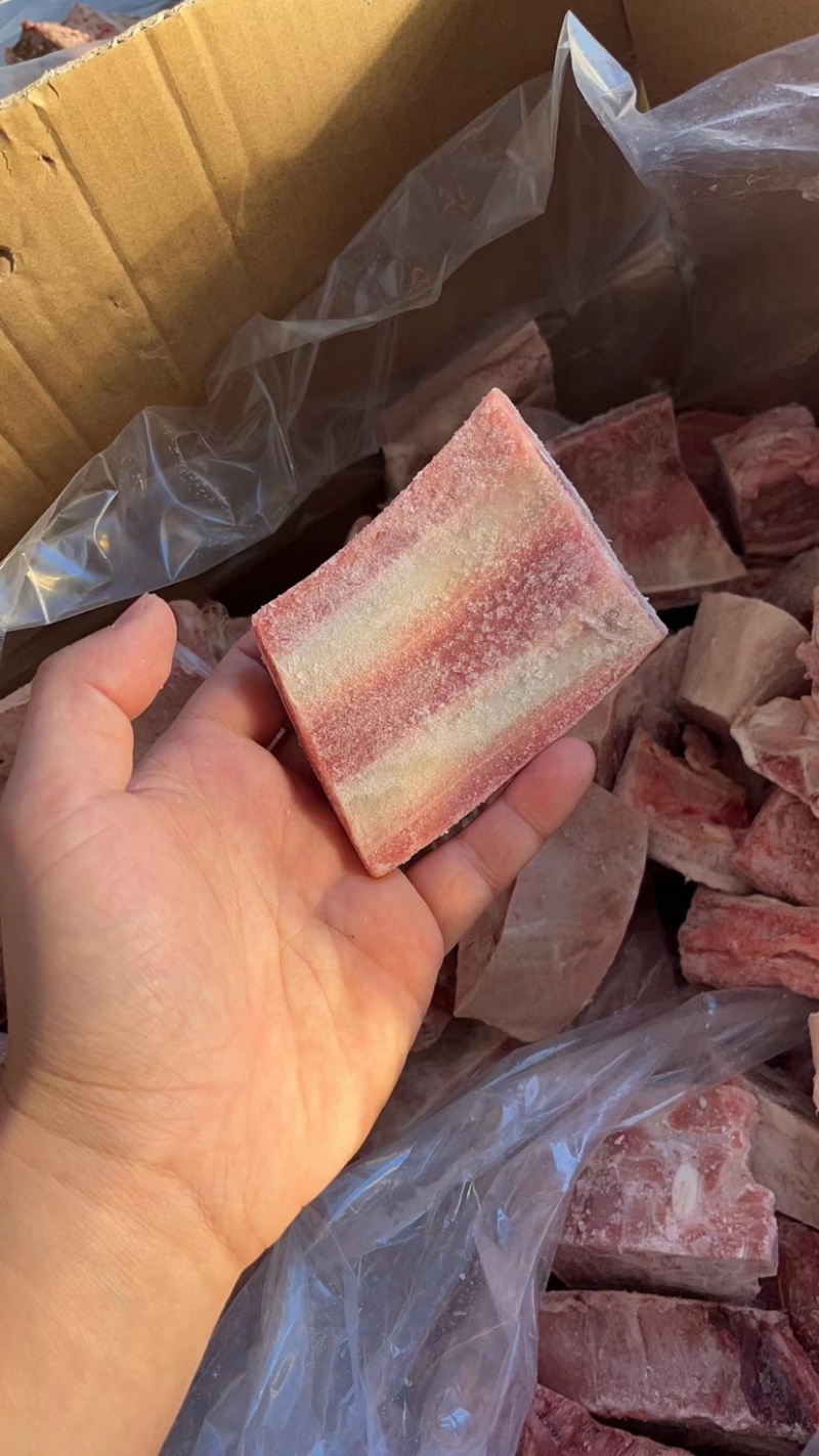 全羊切块，17一斤，肉多骨头嫩。非残羊，可接团购电商。