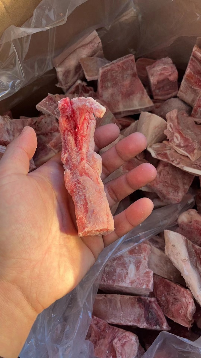 全羊切块，17一斤，肉多骨头嫩。非残羊，可接团购电商。