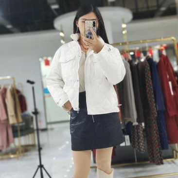 商场收回来的精品羽绒服