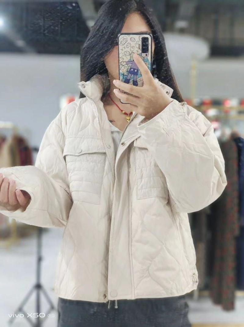 商场收回来的精品羽绒服