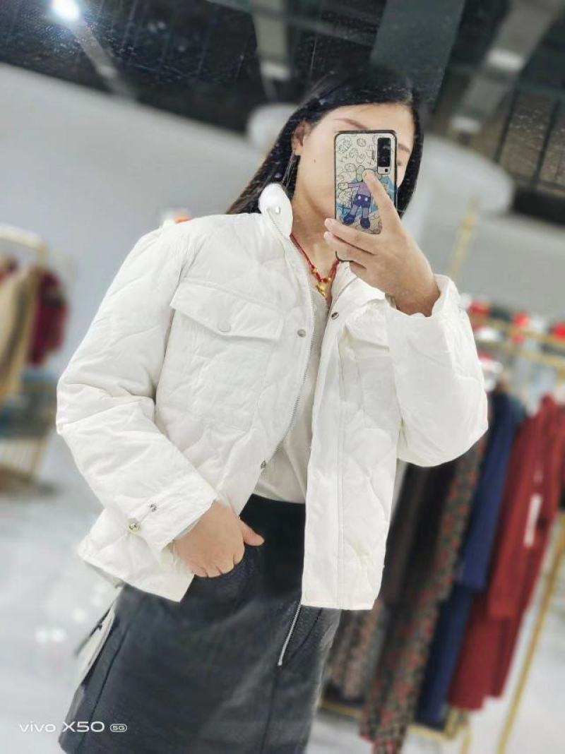 商场收回来的精品羽绒服