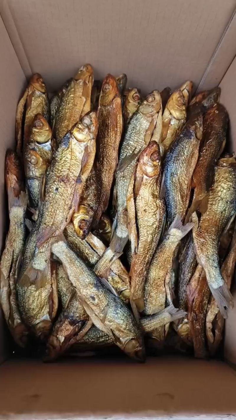 选子鱼，刁子鱼，选子鱼。祁东选子鱼。传统方法烘干非常好吃