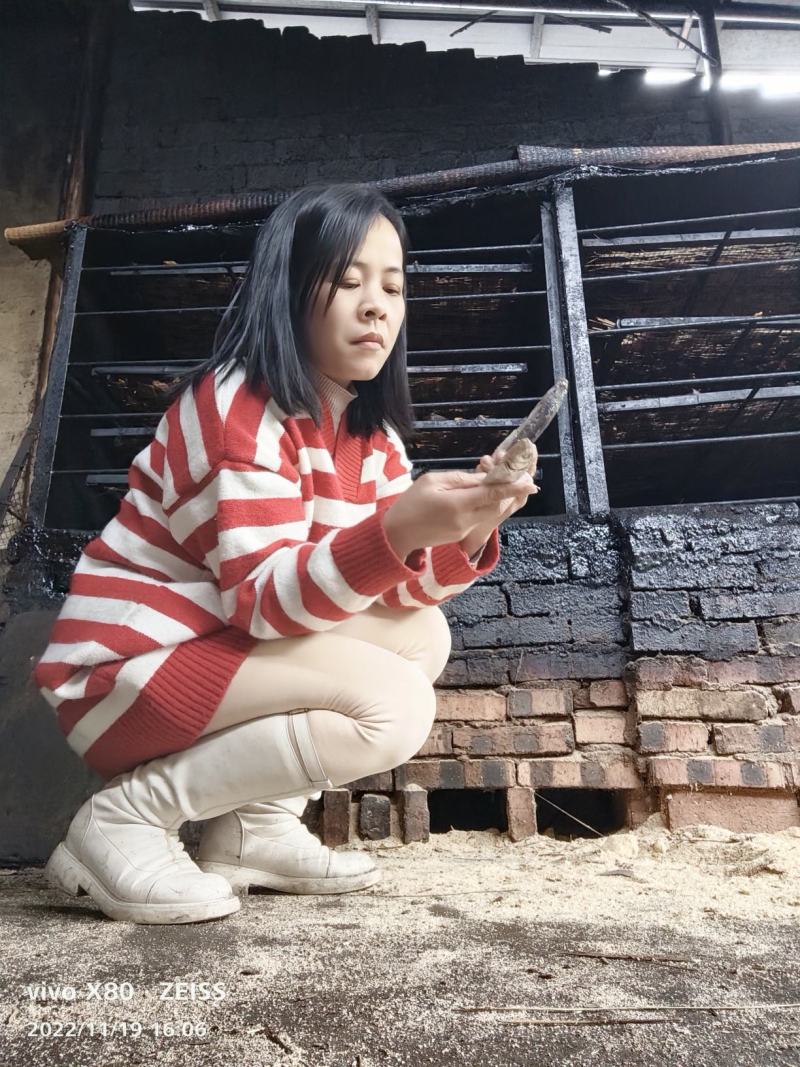 选子鱼，刁子鱼，选子鱼。祁东选子鱼。传统方法烘干非常好吃