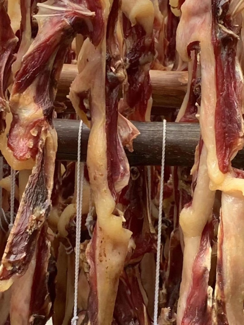 烟熏腊鸭条（（腊肉香肠源头工厂一手货源量大从优）