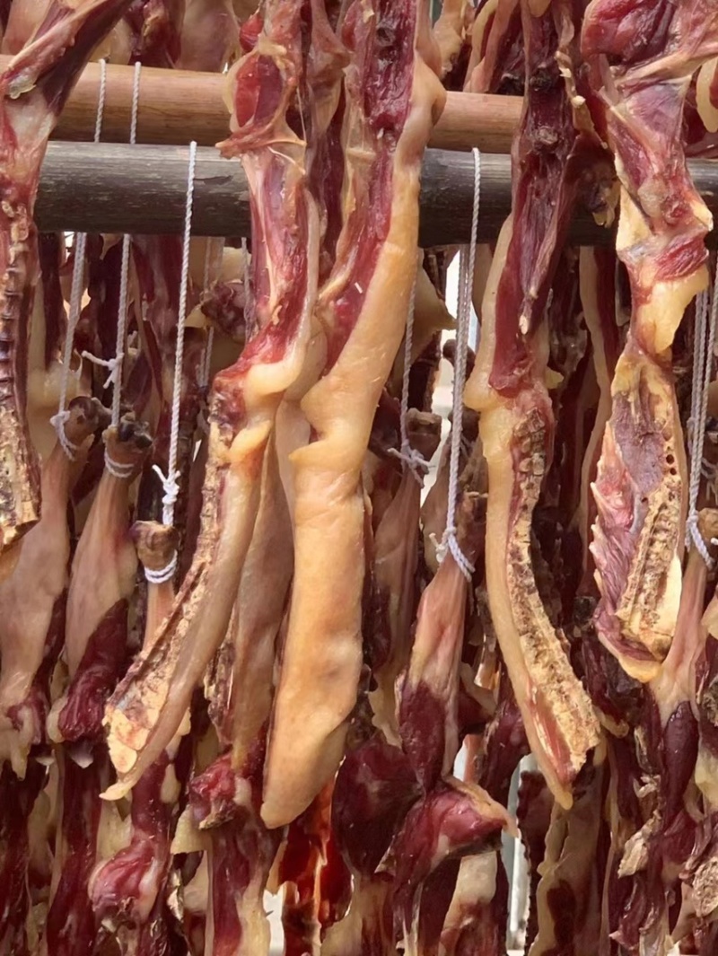 烟熏腊鸭条（（腊肉香肠源头工厂一手货源量大从优）