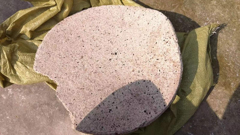 厂家常年直销棉籽饼蓖麻饼蔬菜水果专用饼肥，有机质85个，