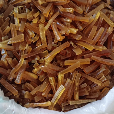 傣族干牛皮，油炸好吃。