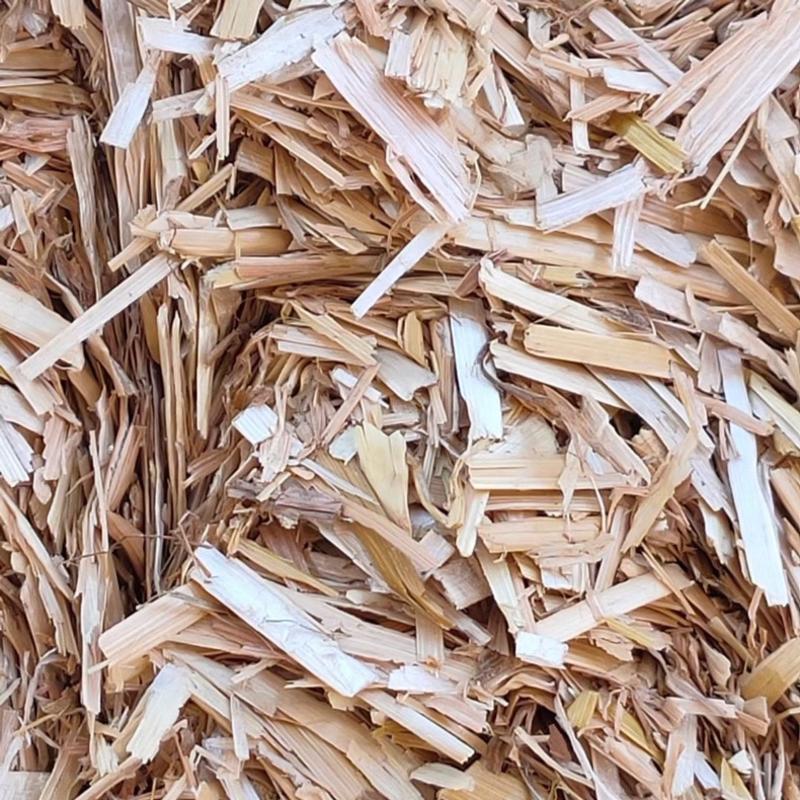 正阳县厂家供应小麦秸秆，压块麦秸，牛羊饲料