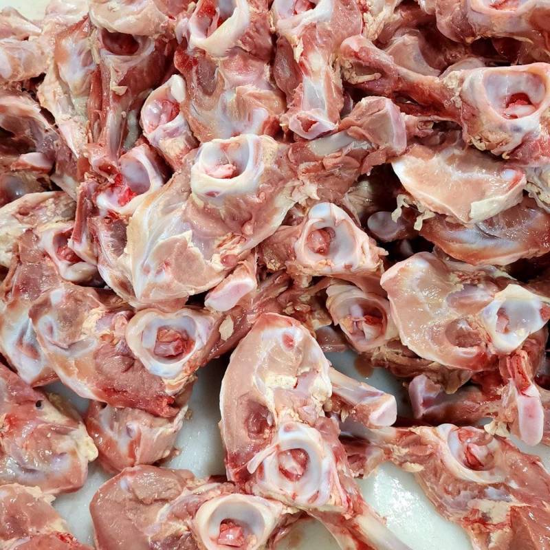精品血清犊牛，乳牛胯骨，带肉率高价格便宜。