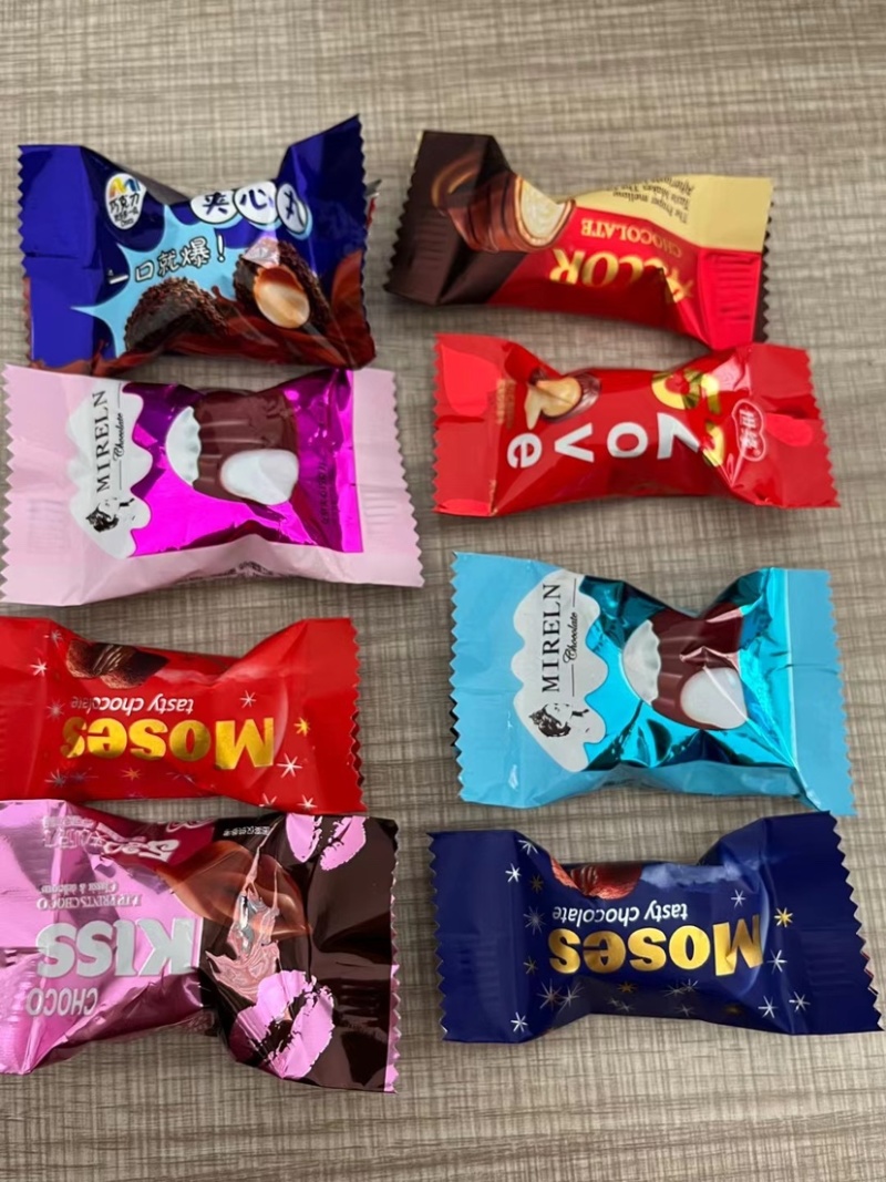 巧克力批发厂家地摊巧克力糖零食年货精品巧克力赶集乡镇货源