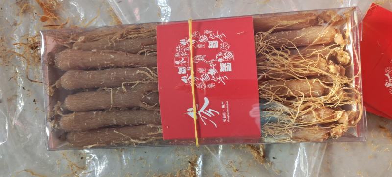 产地批发零售，各种规格的，五年微糖红全须，售后无忧